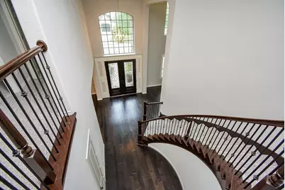 5506 Lockwood Bend Lane, Sugar Land, TX 77479 - Photo 9