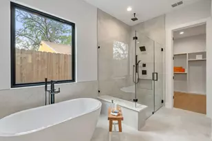 7311 Jalna St, Houston, TX 77055 - Photo 23