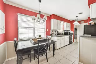 12703 Westleigh Dr, Houston, TX 77077 - Photo 11
