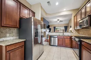 7206 Welshwood Ln, Sugar Land, TX 77479 - Photo 9