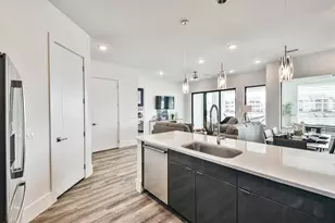 199 Waterpoint Ct, Conroe, TX 77356 - Photo 15