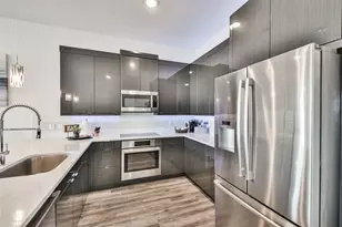 199 Waterpoint Ct, Conroe, TX 77356 - Photo 13