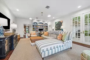 3842 Meadow Lake Ln, Houston, TX 77027 - Photo 17