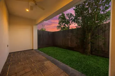 7327 Shadyvilla Pointe Drive, Houston, TX 77055 - Photo 41