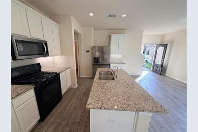 13106 Leisure Cove Drive, Texas City, TX 77568 - Photo 11