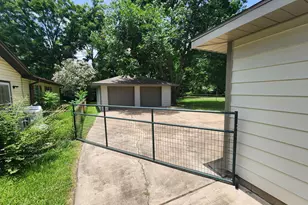 610 Tovrea Rd, Alvin, TX 77511 - Photo 11