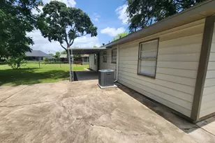 610 Tovrea Rd, Alvin, TX 77511 - Photo 13