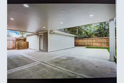 2826 Edgewood Drive, Sugar Land, TX 77479 - Photo 15
