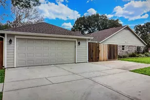 2826 Edgewood Dr, Sugar Land, TX 77479 - Photo 17