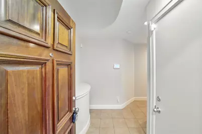 650 Westcross Street #44, Houston, TX 77018 - Photo 5