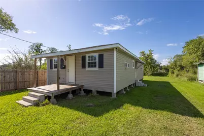 1840 Ollie Street, Beaumont, TX 77705 - Photo 1