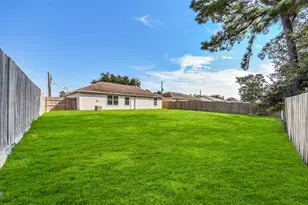 16228 Sun View Ln, Conroe, TX 77302 - Photo 23