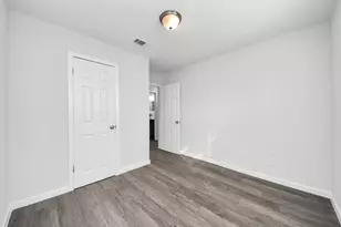 6511 Mohawk St, Houston, TX 77016 - Photo 19