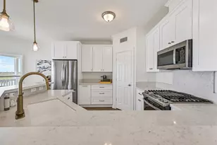 13235 Binnacle Way, Galveston, TX 77554 - Photo 15