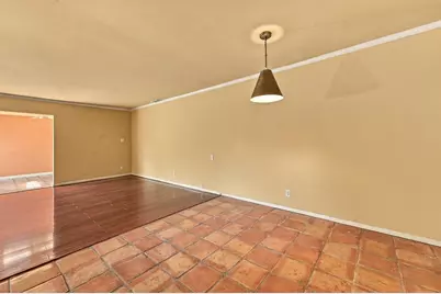 2501 Watertown Mall #84, Houston, TX 77057 - Photo 3