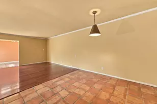 2501 Watertown Mall, Houston, TX 77057 - Photo 3