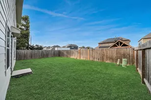 886 Darbydale Crossing Ln, Houston, TX 77090 - Photo 39