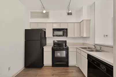 2021 Spenwick Drive #217, Houston, TX 77055 - Photo 15