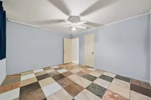 11226 Langdon Ln, Houston, TX 77072 - Photo 15