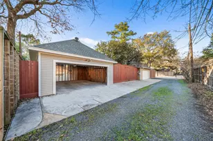 1342 Allston St, Houston, TX 77008 - Photo 35