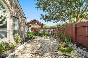 7310 Whistle Ct, Sugar Land, TX 77479 - Photo 43