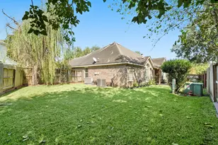 7310 Whistle Ct, Sugar Land, TX 77479 - Photo 35