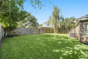 7310 Whistle Ct, Sugar Land, TX 77479 - Photo 37