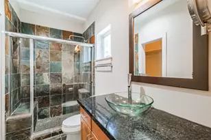 2364 Arlington St, Houston, TX 77008 - Photo 9