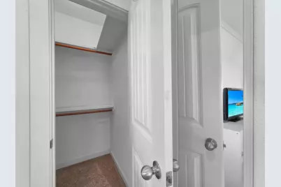 353 Atkinson Street, Crystal Beach, TX 77650 - Photo 31