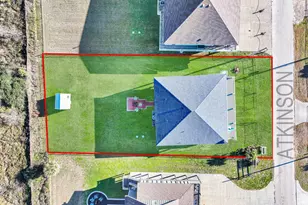 353 Atkinson St, Crystal Beach, TX 77650 - Photo 5