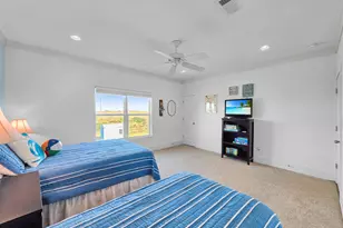 353 Atkinson St, Crystal Beach, TX 77650 - Photo 33