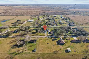 426 County Rd 243, Angleton, TX 77515 - Photo 31