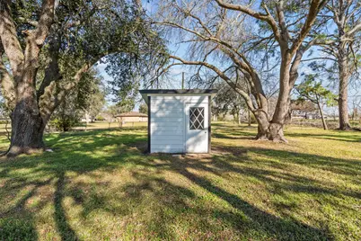 426 County Road 243, Angleton, TX 77515 - Photo 27
