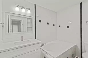 426 County Rd 243, Angleton, TX 77515 - Photo 23