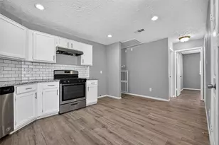 8322 Carmelwood Ln, Humble, TX 77338 - Photo 11