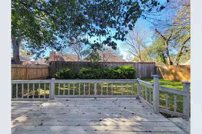 6215 Francis Marion Drive, Houston, TX 77091 - Photo 17