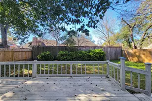 6215 Francis Marion Dr, Houston, TX 77091 - Photo 17