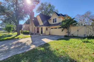 6215 Francis Marion Dr, Houston, TX 77091 - Photo 15