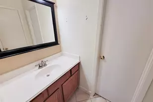 18 N Wavy Oak Cir, The Woodlands, TX 77381 - Photo 11