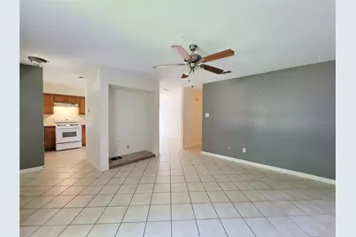 18 N Wavy Oak Circle, The Woodlands, TX 77381 - Photo 3
