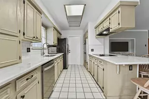 14318 Foxford Way, Houston, TX 77015 - Photo 9