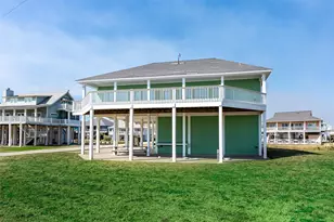 3125 James, Crystal Beach, TX 77650 - Photo 7