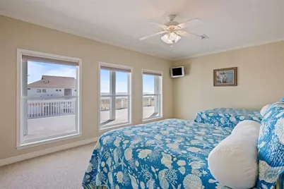 3125 James, Crystal Beach, TX 77650 - Photo 25