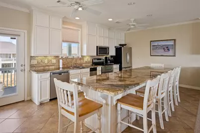 3125 James, Crystal Beach, TX 77650 - Photo 13