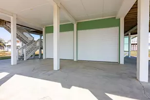 3125 James, Crystal Beach, TX 77650 - Photo 43