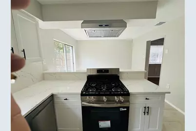 44 Yewleaf Road, The Woodlands, TX 77381 - Photo 11