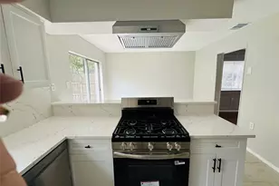 44 Yewleaf Rd, The Woodlands, TX 77381 - Photo 11