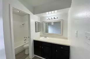 7200 W T C Jester Blvd Unit 2502 Blvd, Houston, TX 77088 - Photo 11