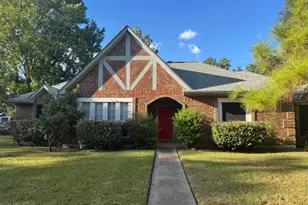 3006 Sugar Wood Dr, League City, TX 77573 - Photo 3