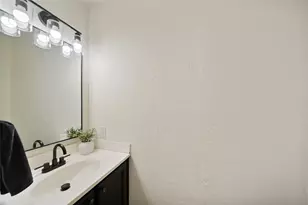3 E Stony Bridge Cir, The Woodlands, TX 77381 - Photo 23